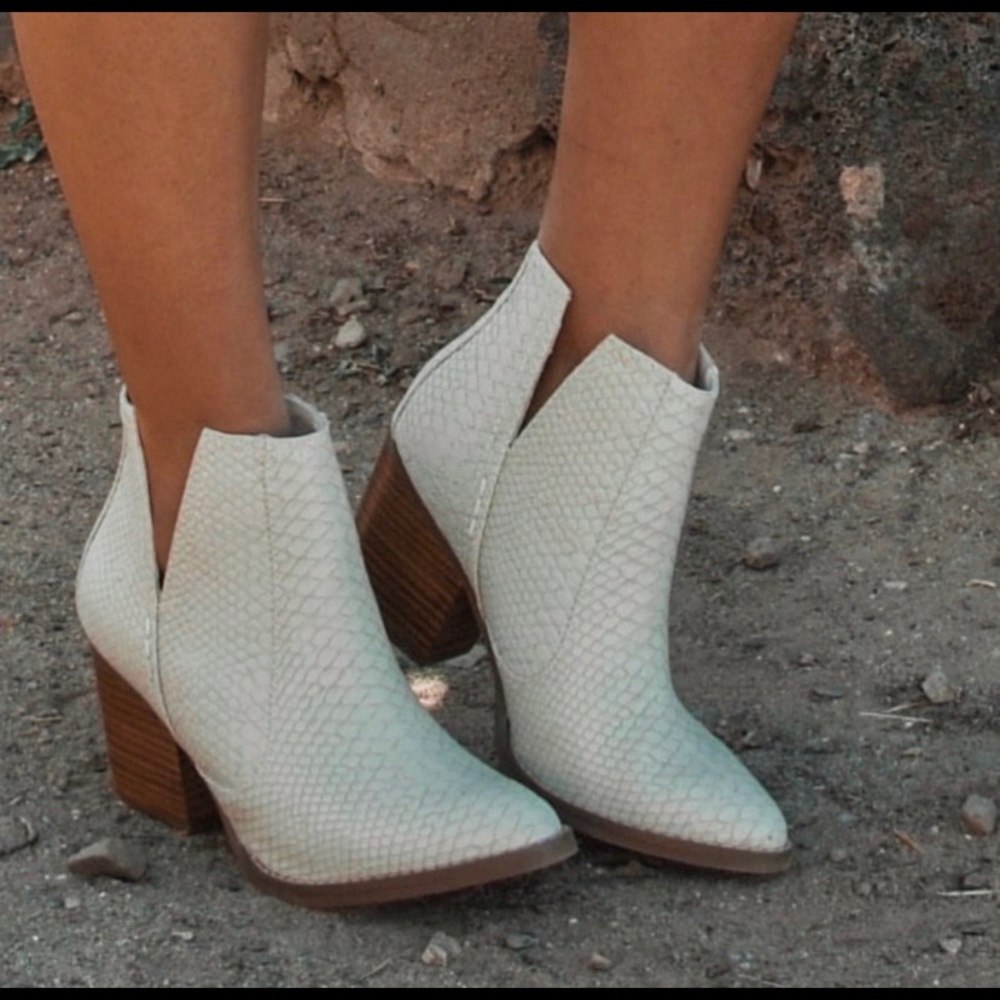 Cream snakeskin booties